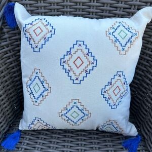 Set of Two Pillows
